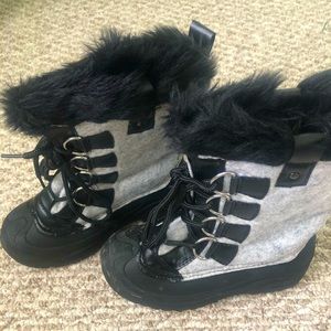 Justice Grey and Black Winter Snow boots. Size 5.
